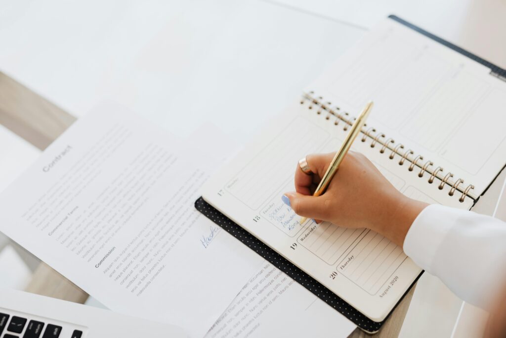 How to Present Your Candidates Professionally- Best Practices for Recruiters