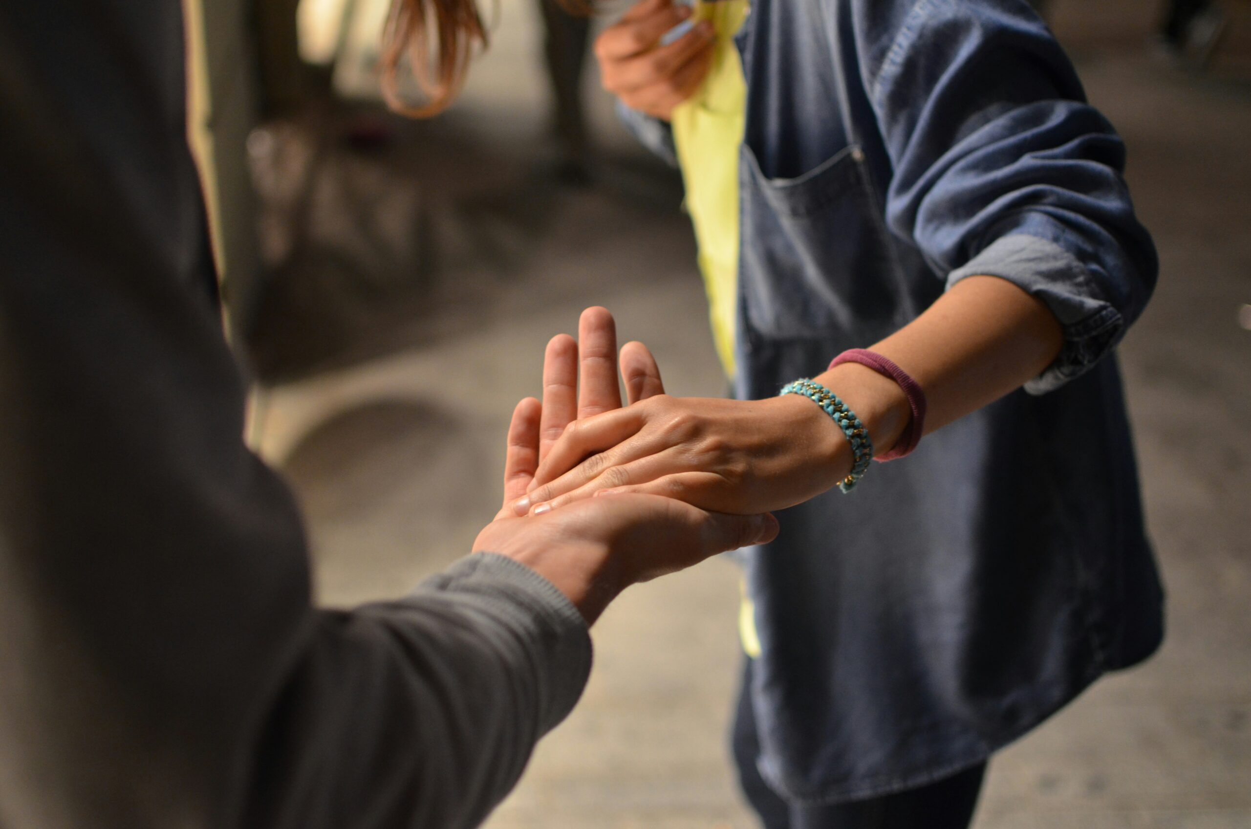 6 Ways to Keep Candidate Engagement Strong During a Chaotic Hiring Process 